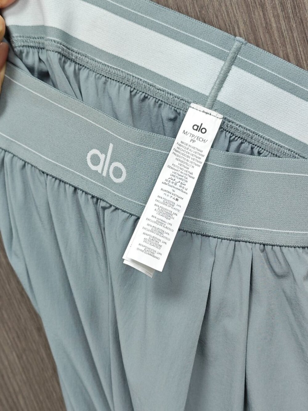🔵NWT ALO Yoga Steel Grey Women's Suit Up Pants (Regular)😉Clean girl Versatile - Picture 5 of 7